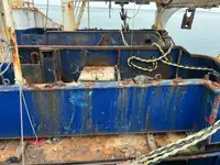 Navio de pesca de arrasto à venda