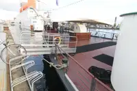 Barcaça à venda