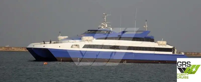 Navio de passageiros à venda