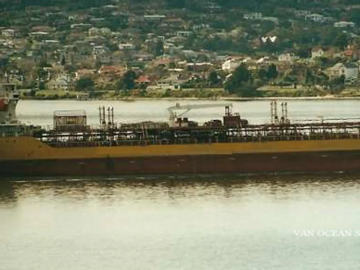 Navio-tanque de óleo/produtos químicos à venda