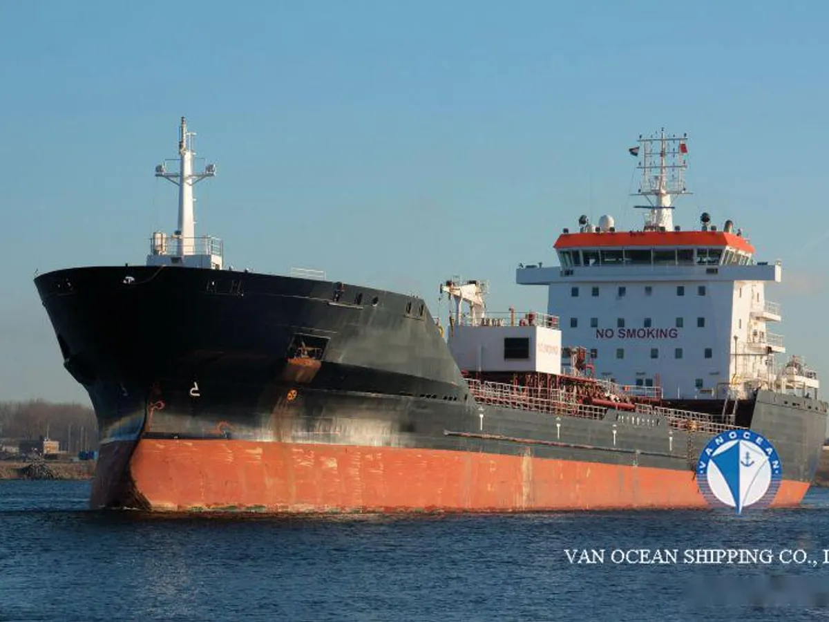 Navio-tanque de óleo/produtos químicos à venda