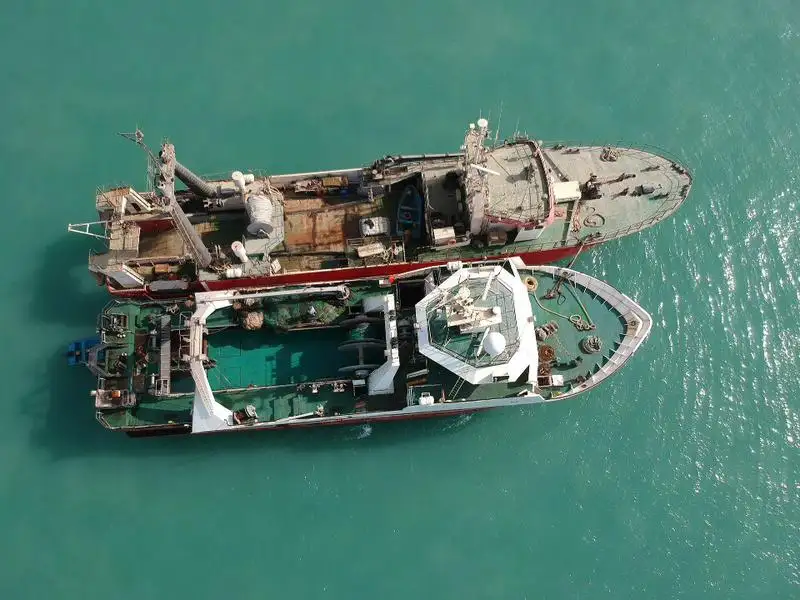 Navio de pesca de arrasto à venda