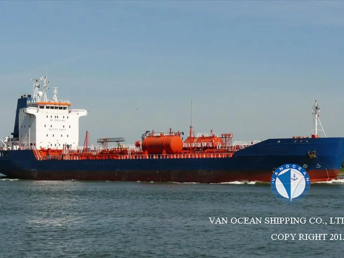 Navio-tanque de óleo/produtos químicos à venda