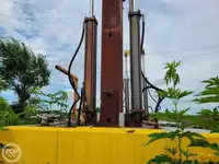 Barcaça à venda