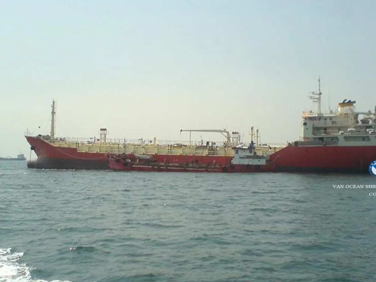 Navio-tanque de óleo/produtos químicos à venda