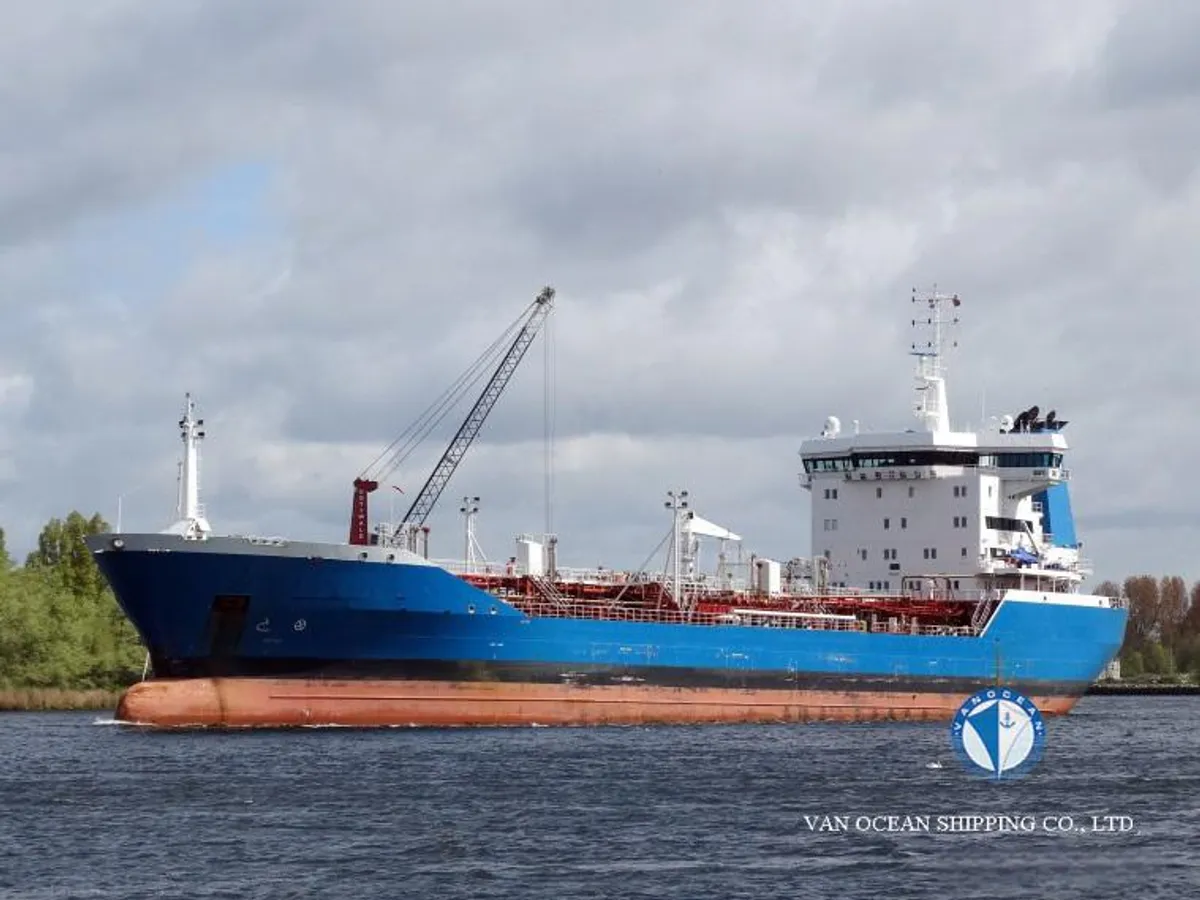 Navio-tanque de óleo/produtos químicos à venda