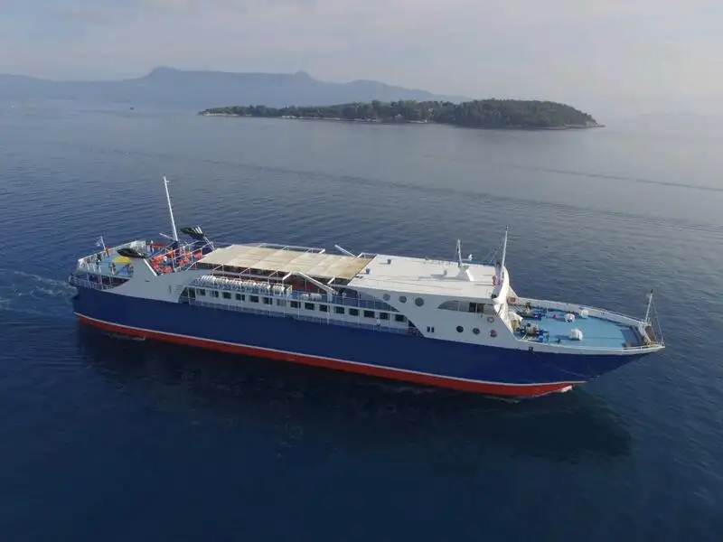 Navio RoPax à venda