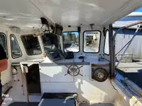 Navio de processamento de peixe à venda