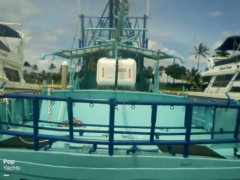 Navio de pesca de arrasto à venda