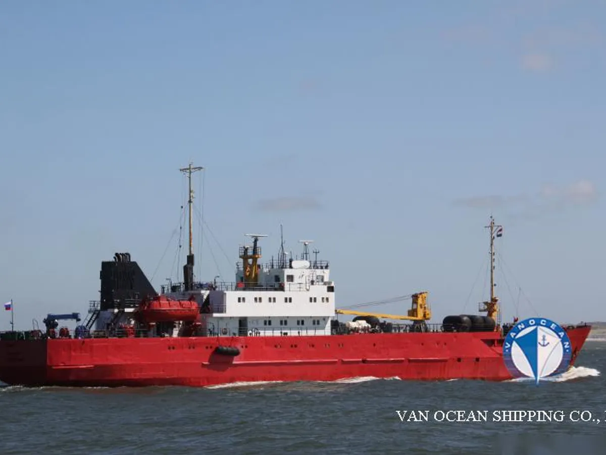 Navio frigorífico à venda