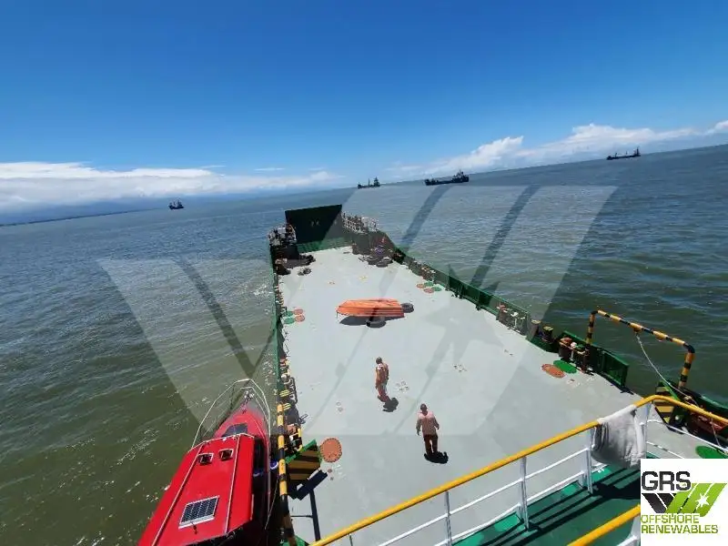 Balsa de desembarque, tanque à venda