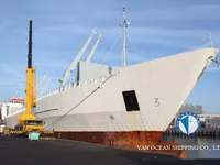 Navio frigorífico à venda