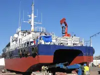 Catamarã à venda