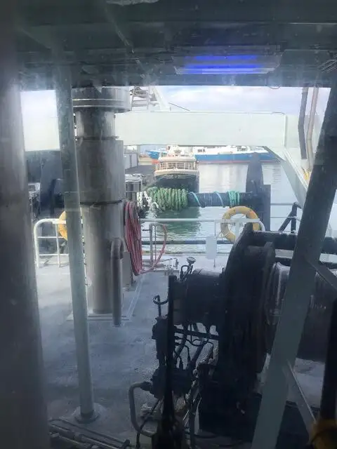 Navio de pesca de arrasto à venda