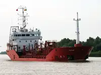 Oil/Chemical tanker à venda