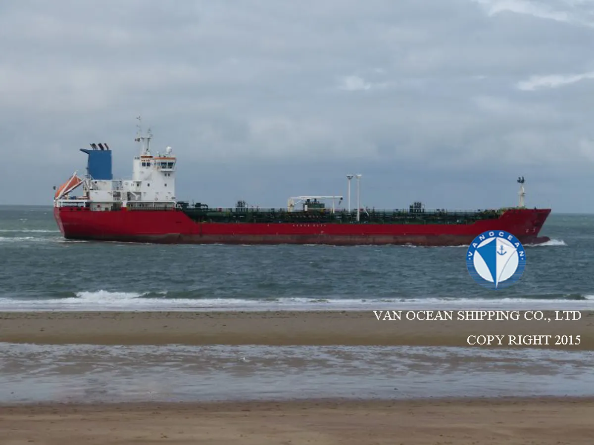 Navio-tanque de óleo/produtos químicos à venda