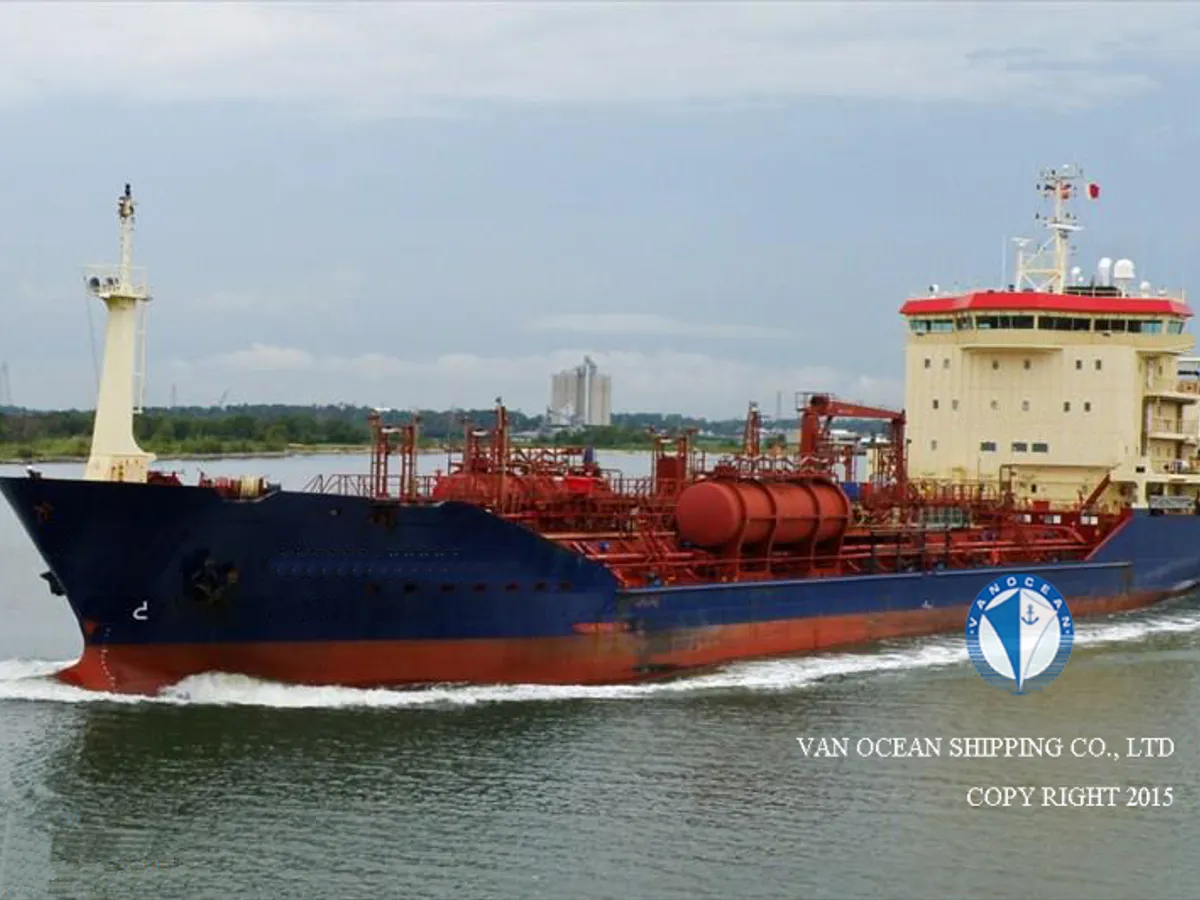Navio-tanque de óleo/produtos químicos à venda
