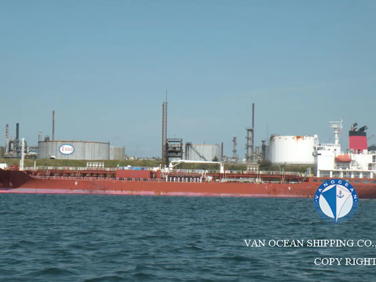 Navio-tanque de óleo/produtos químicos à venda