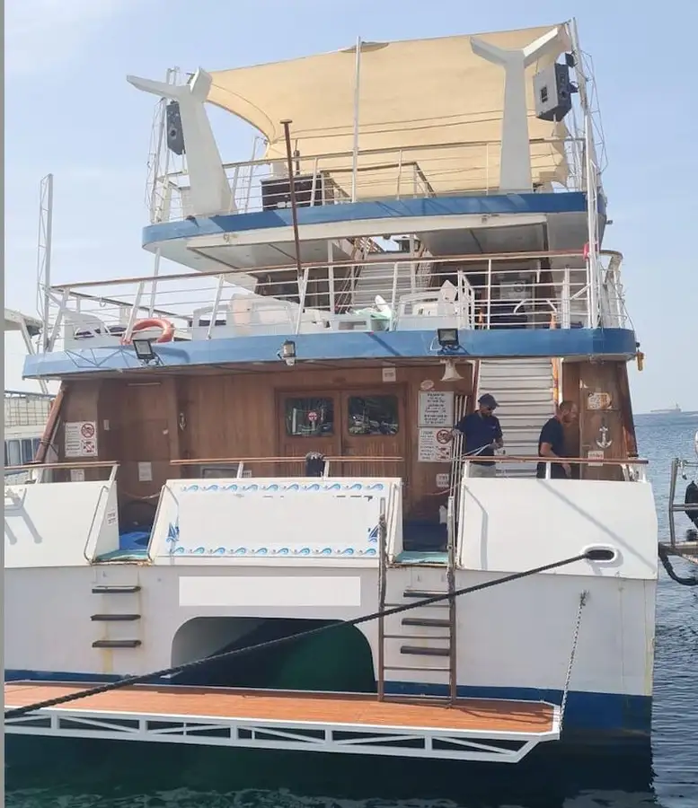 Catamarã à venda