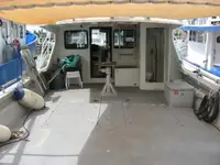 Barco de tripulação à venda