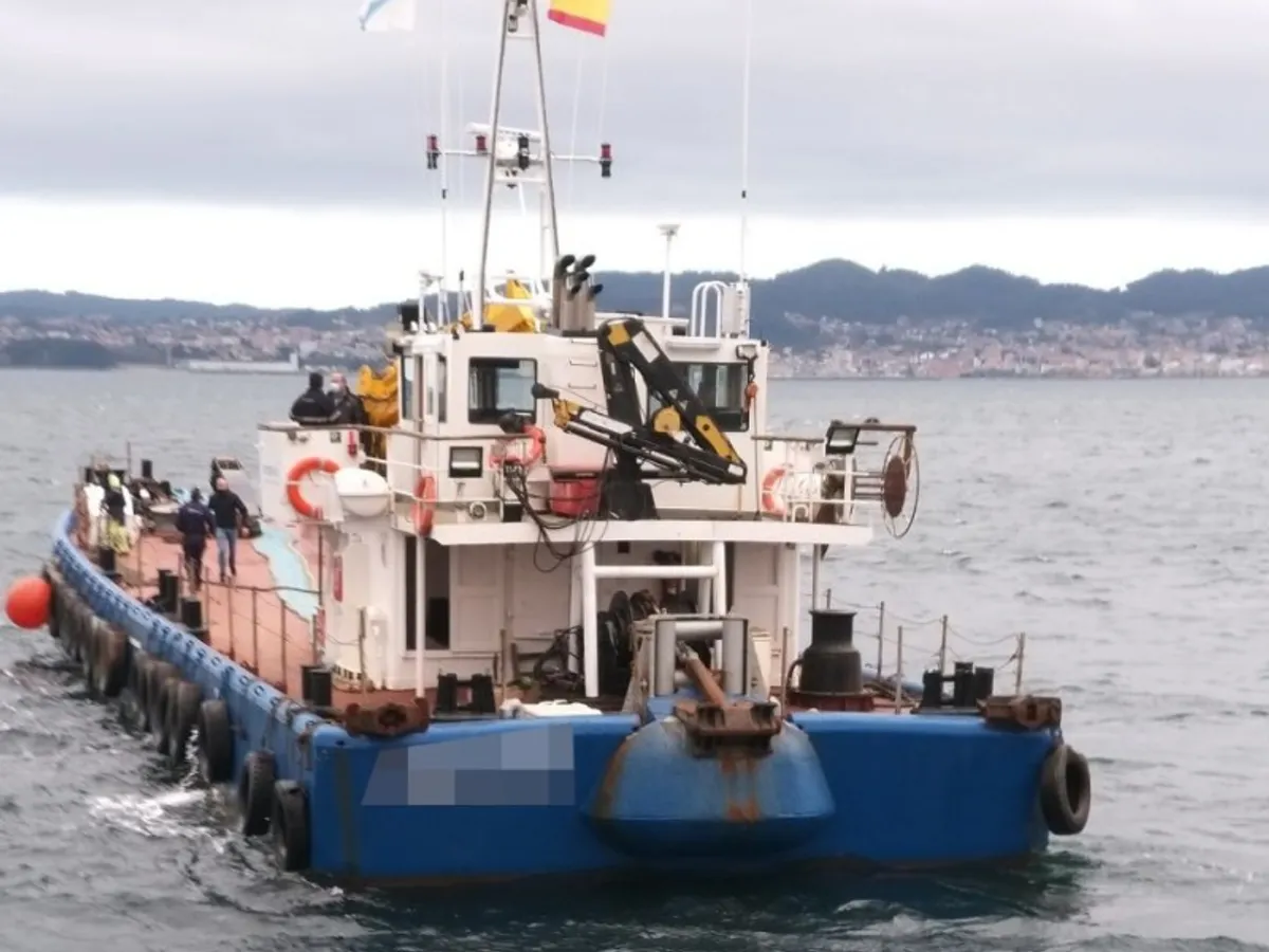 Barcos de trabalho à venda