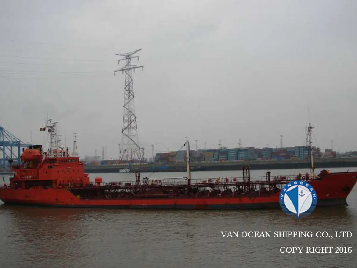 Navio-tanque de óleo/produtos químicos à venda