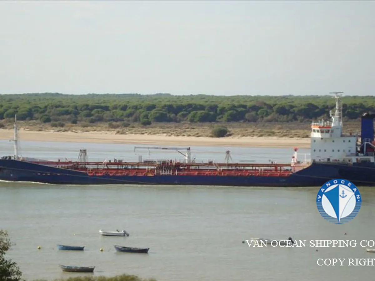 Navio-tanque de óleo/produtos químicos à venda