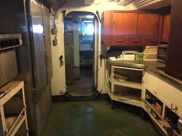 Balsa de desembarque, tanque à venda