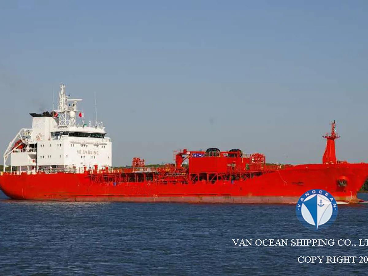 Navio-tanque de óleo/produtos químicos à venda