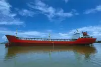 Oil/Chemical tanker à venda