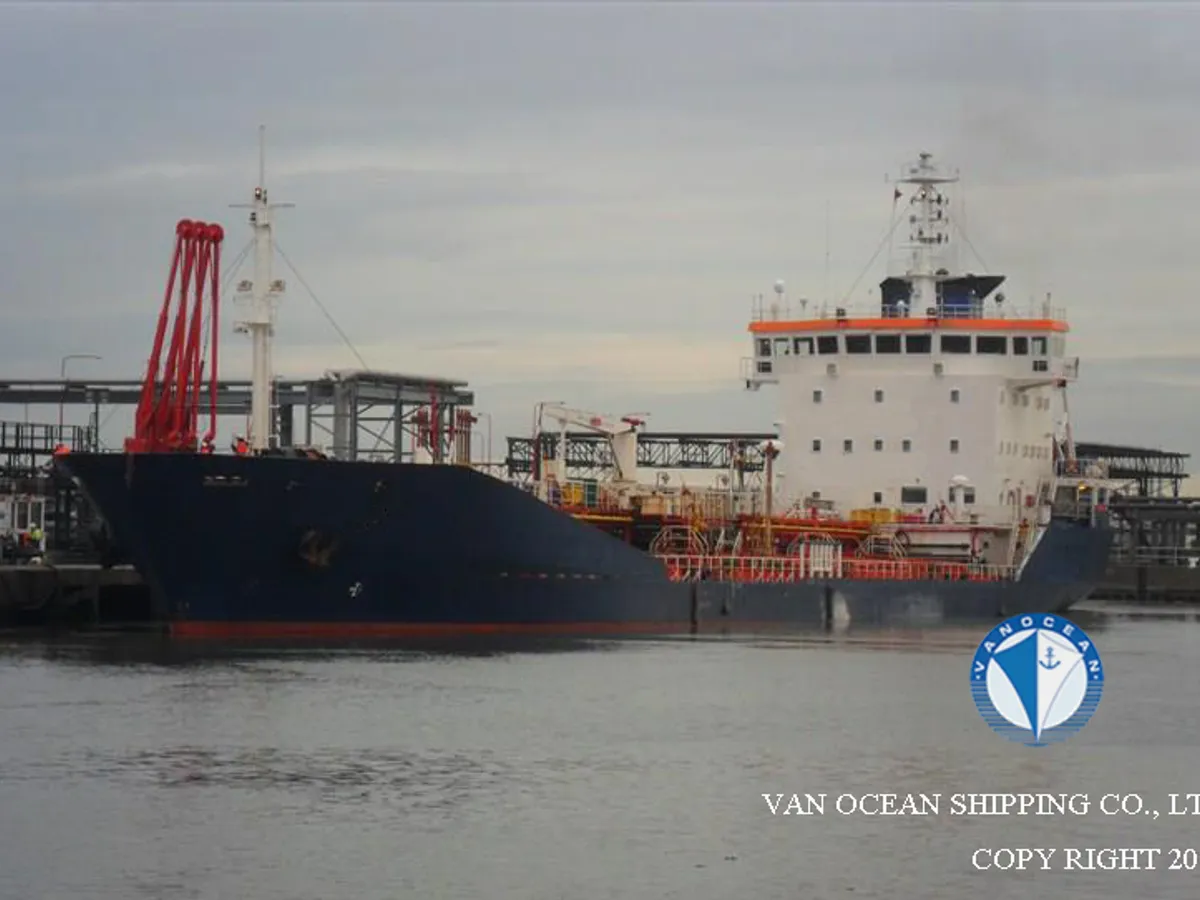 Navio-tanque de óleo/produtos químicos à venda