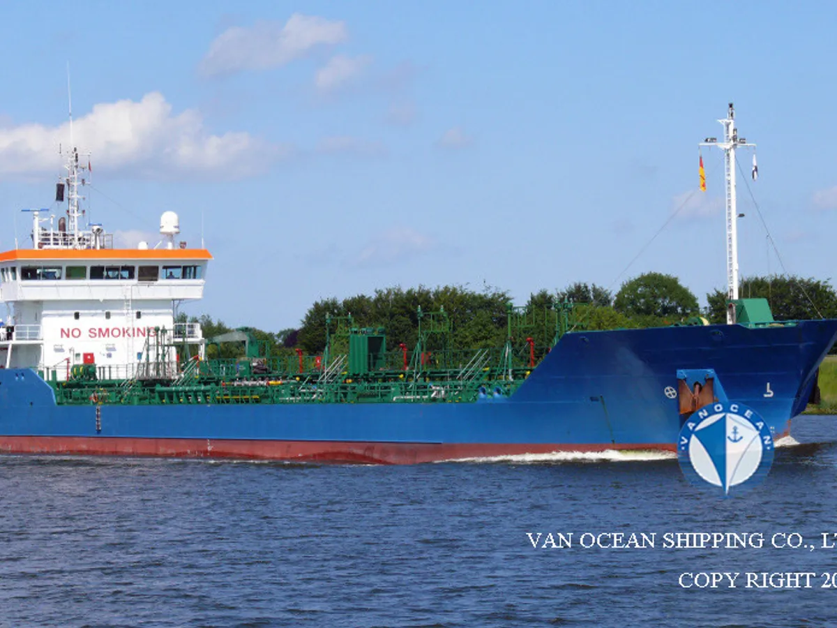 Navio-tanque de óleo/produtos químicos à venda