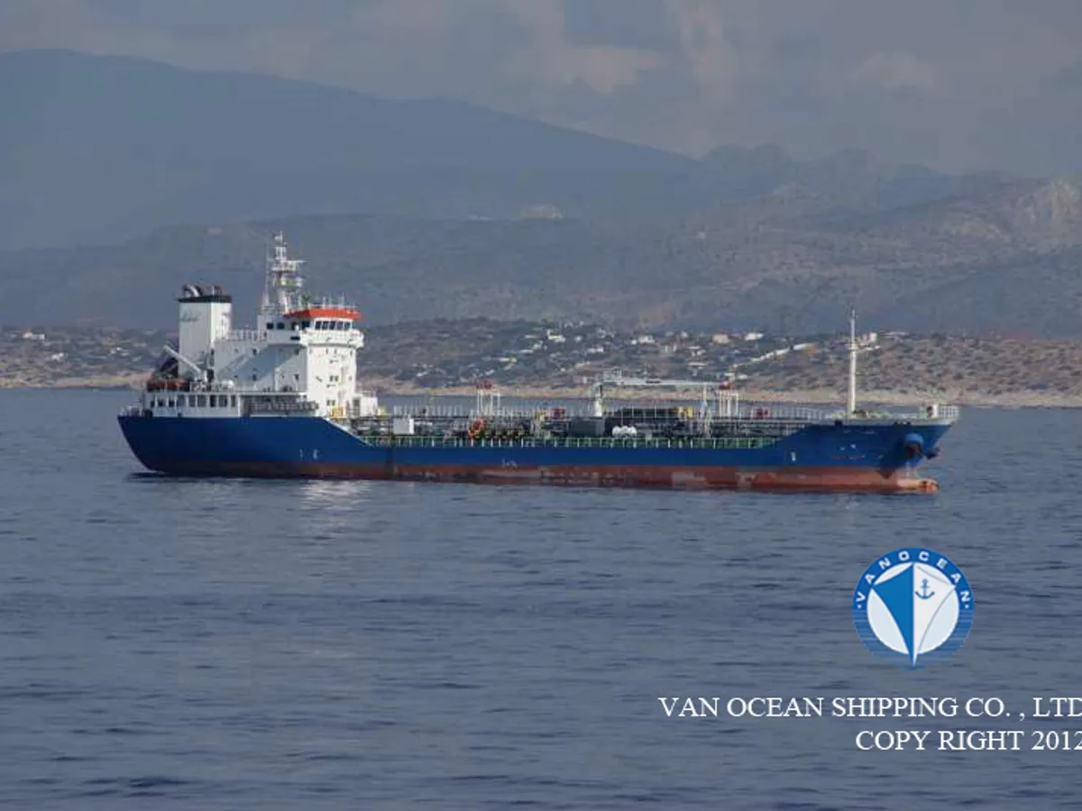 Navio-tanque de óleo/produtos químicos à venda