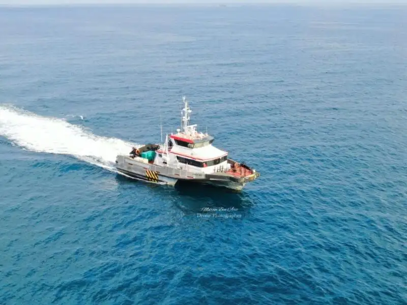 Navio de patrulha à venda