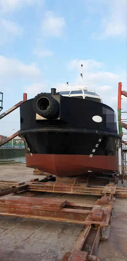 Barcos de trabalho à venda