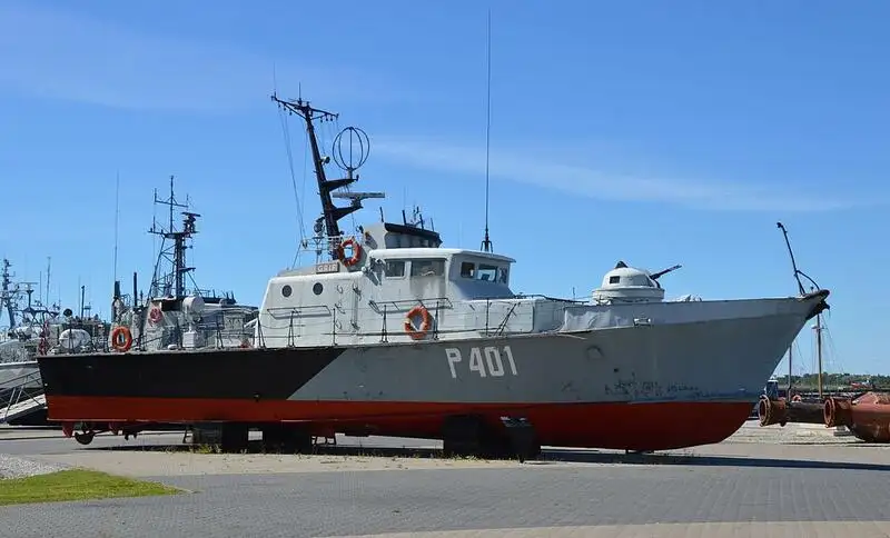 Navio de patrulha à venda