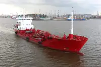 Oil/Chemical tanker à venda