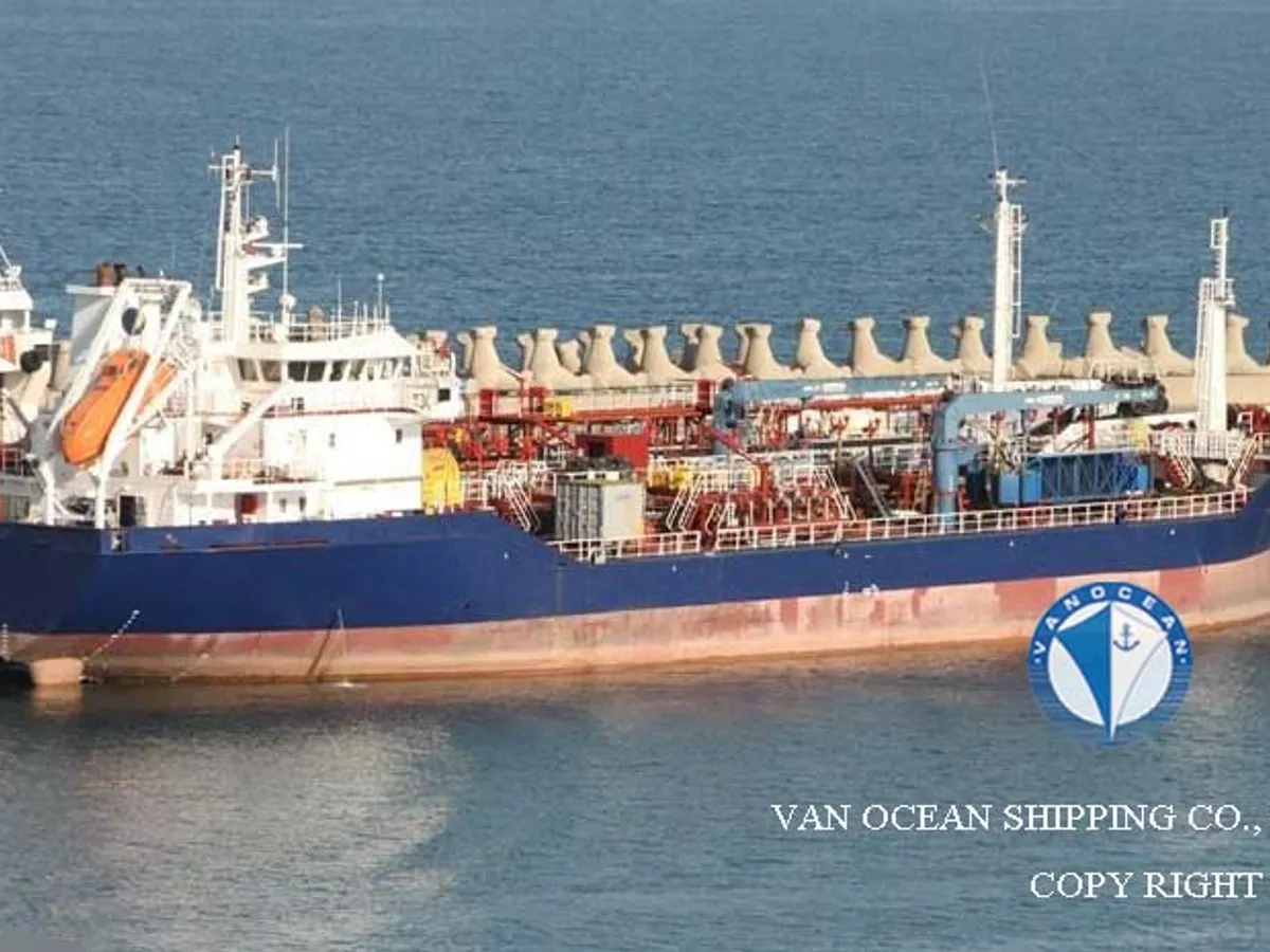 Navio-tanque de óleo/produtos químicos à venda