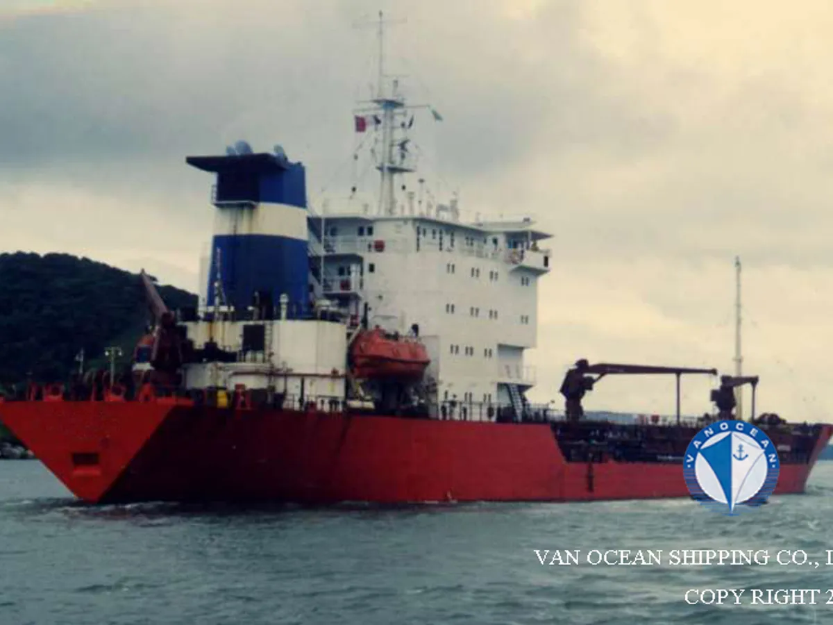 Navio-tanque de óleo/produtos químicos à venda