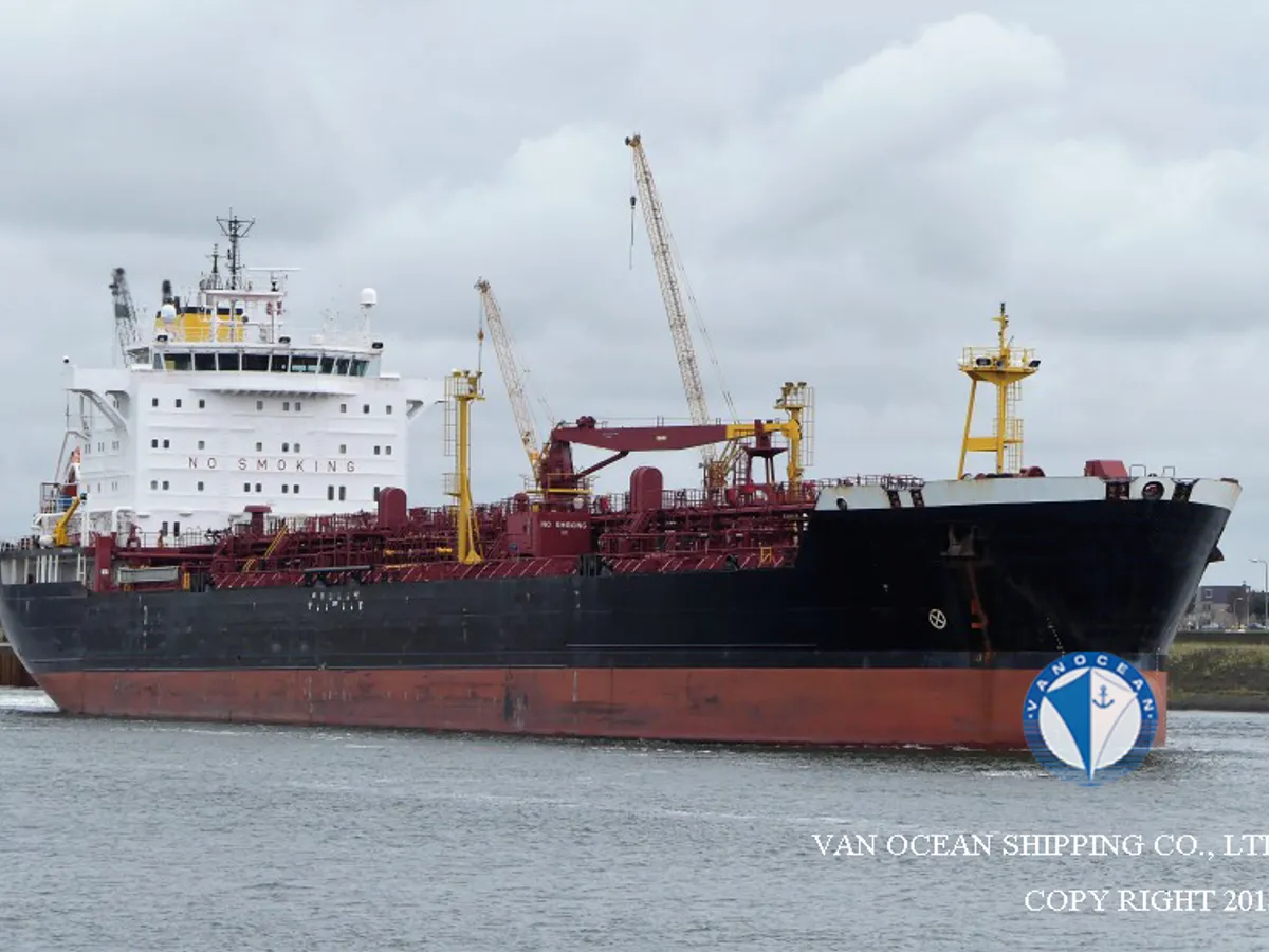 Navio-tanque de óleo/produtos químicos à venda