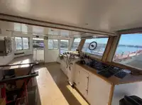 Navio porta-contêineres à venda