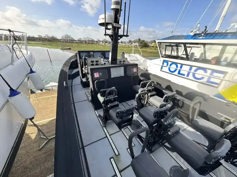 Bote inflável rígido à venda