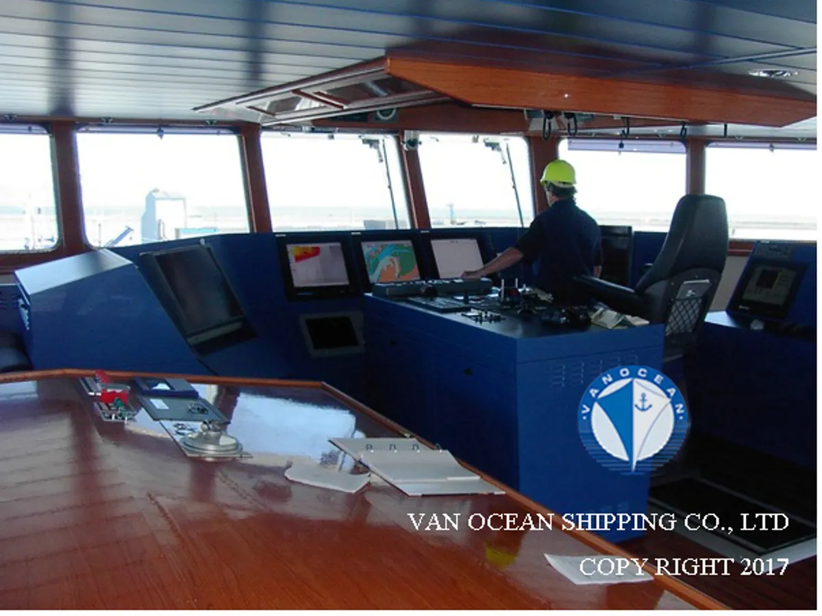 Navio de pesca de arrasto à venda