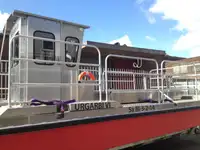 Navio porta-contêineres à venda