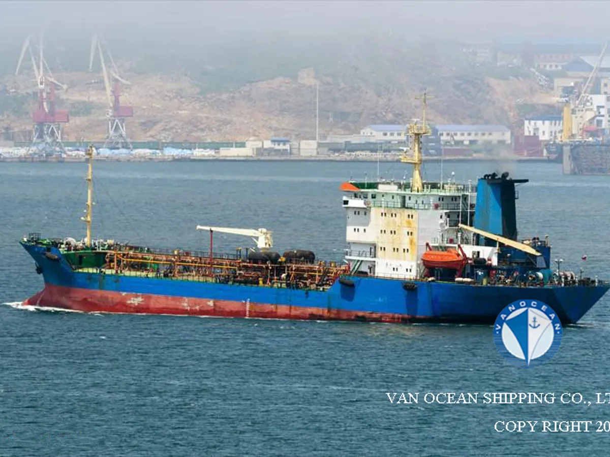 Navio-tanque de óleo/produtos químicos à venda