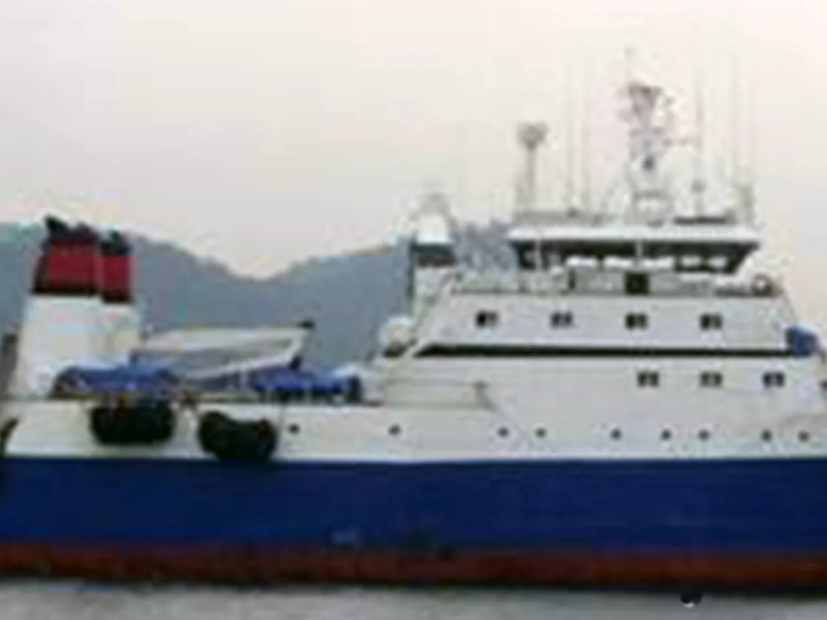 Navio de pesca de arrasto à venda