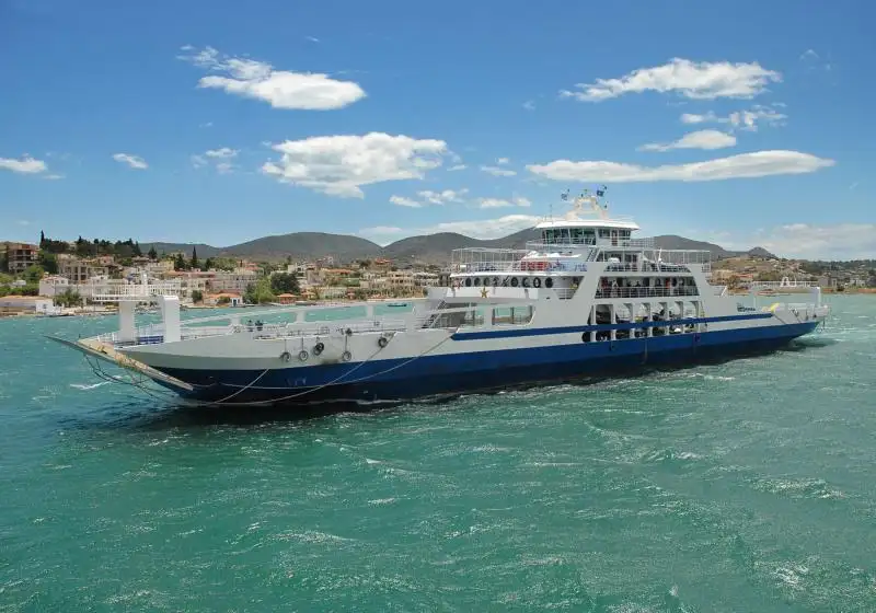 Navio de transporte de passageiros (Ferry) à venda