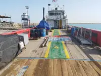Barco de tripulação à venda