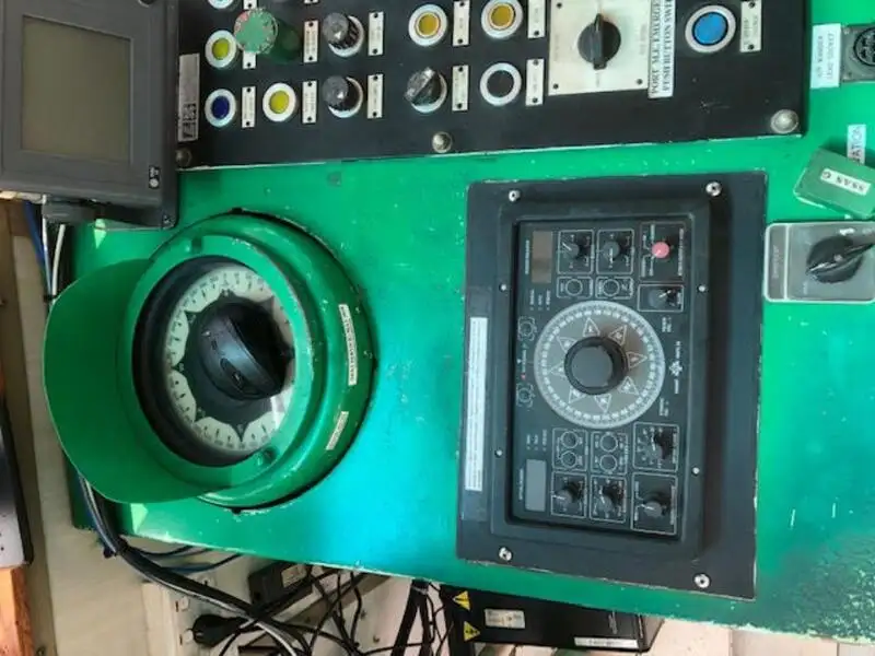 Rebocador à venda