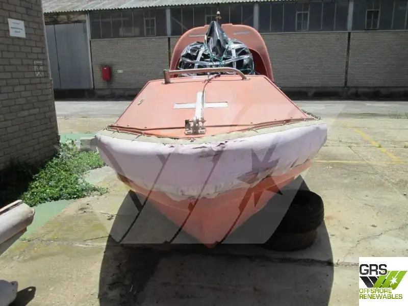 Navio de resgate à venda